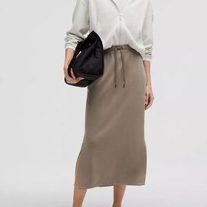 Lululemon Softstreme Bound to Bliss Skirt, size 2